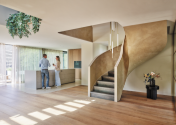 Upstairs: Traprenovatie met oog voor detail én toekomst