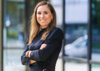 Eén werkvloer, vier generaties: tijd voor een nieuwe hospitality-mindset