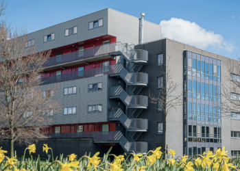 ‘Moeten we het beheer van VvE’s volledig overgelaten aan de markt?’